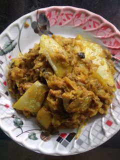 দই-কাতলা মাছের মাথা দিয়ে বাঁধাকপি (Doi katla macher matha diye bandhakopi recipe in Bengali) রেসিপির প্রধান ছবি