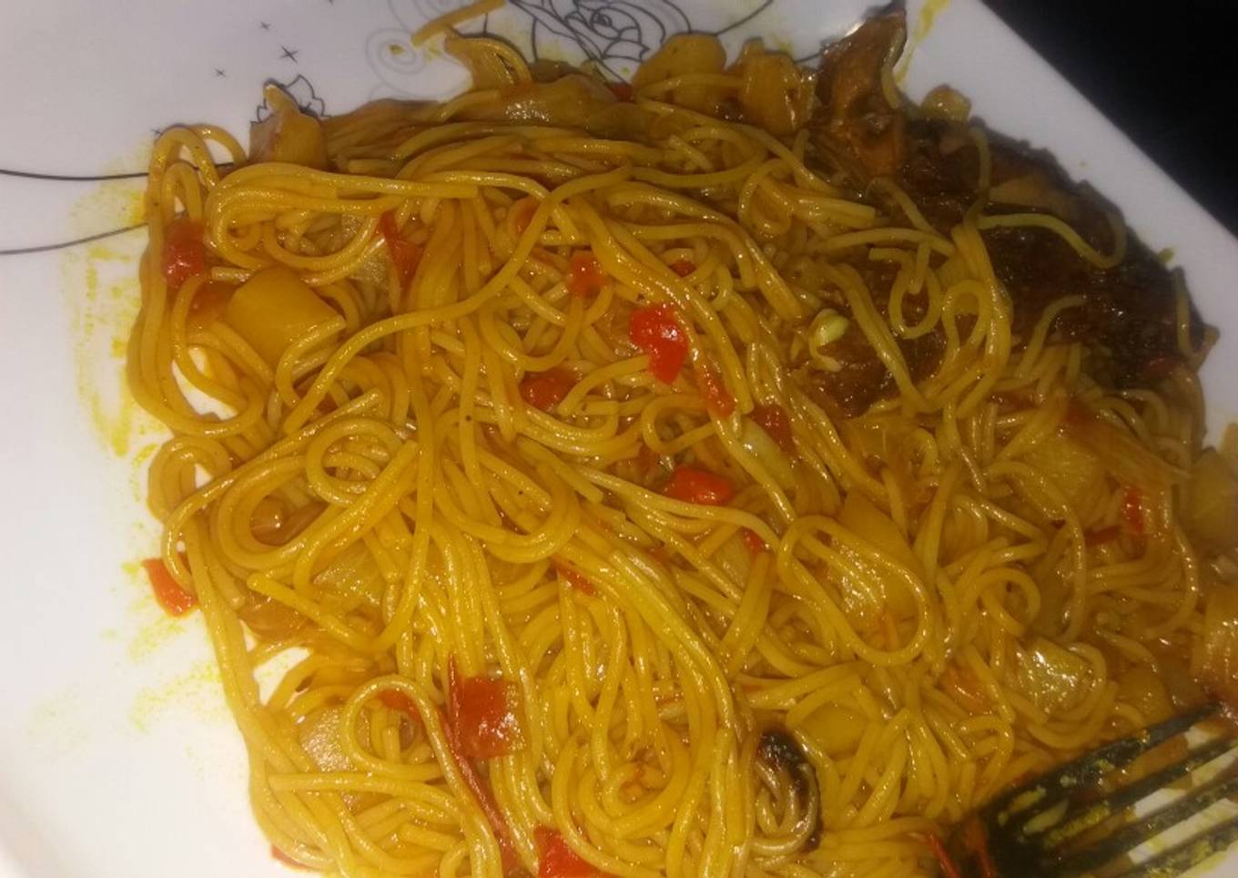 Jollof spaghetti