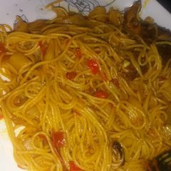 A picture of Jollof spaghetti.