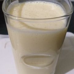 A picture of Mango shake.