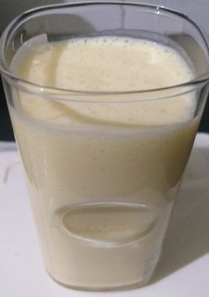 A picture of Mango shake.