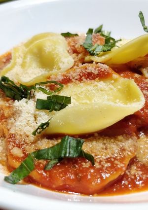 A picture of Tortellini Pasta in Red Sauce.