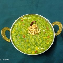 A picture of Oats Palak Khichdi.