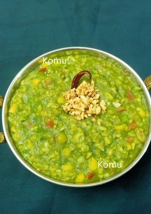 A picture of Oats Palak Khichdi.