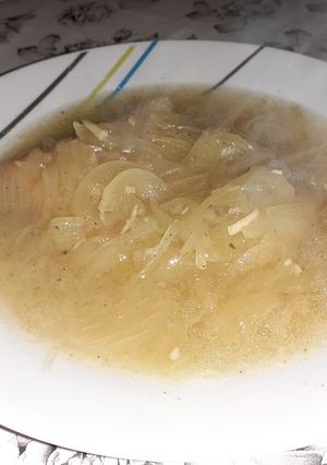 Hagymaleves recept fotója