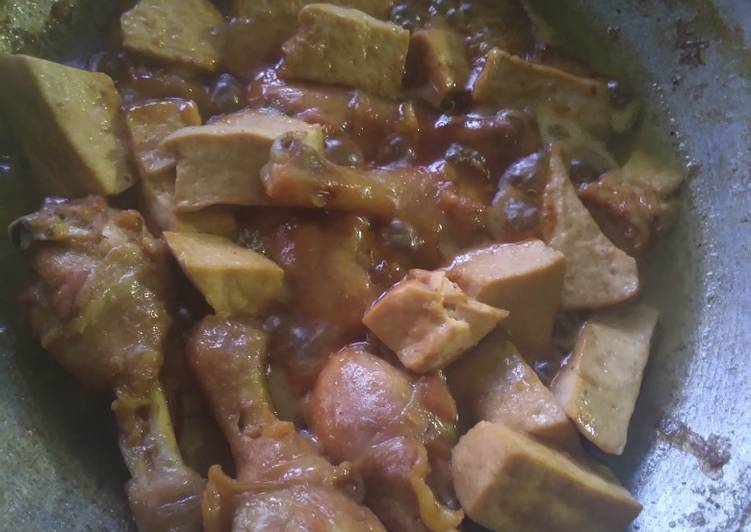 Ungkep tahu +paha