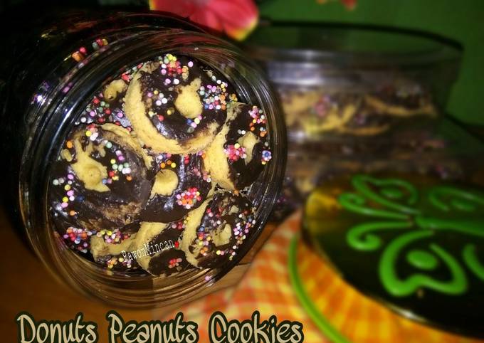 Donuts Peanut Cookies