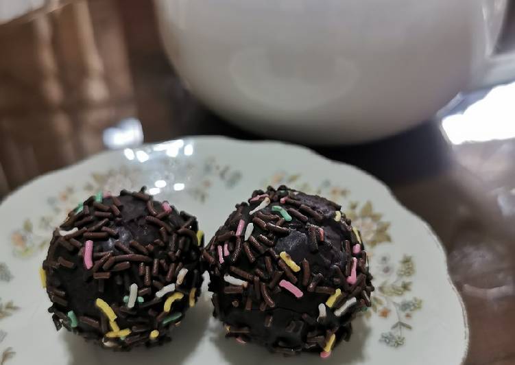 Bola Coklat Marie