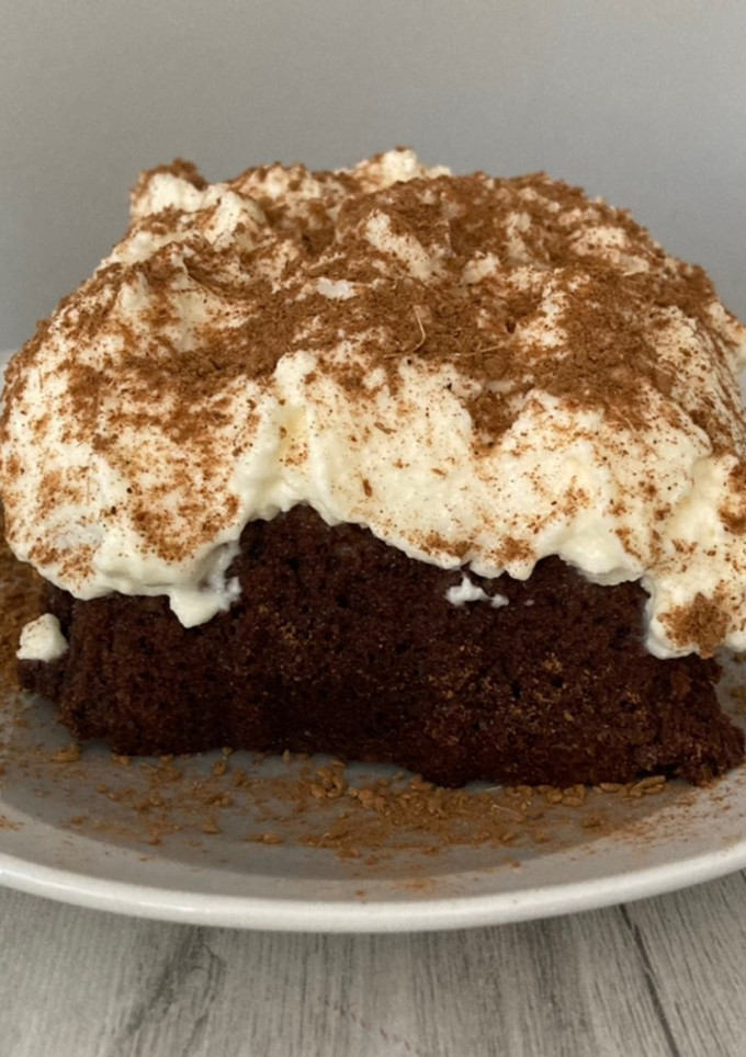 Una foto de Tarta de café y chocolate con especias