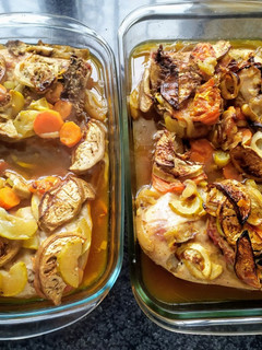 Una foto de Traseros de pollo al horno con verduritas
