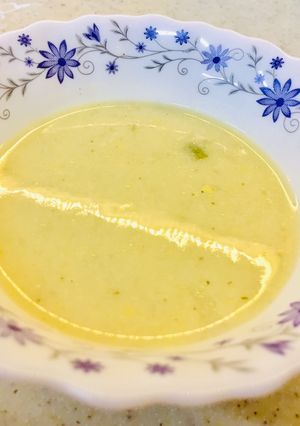 صورة لوصفة حساء كريمة الذرة والدجاج 🍵🍗🌽🥘