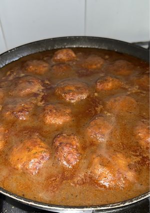 A picture of Meatballs with Spanish-Style Sauce.