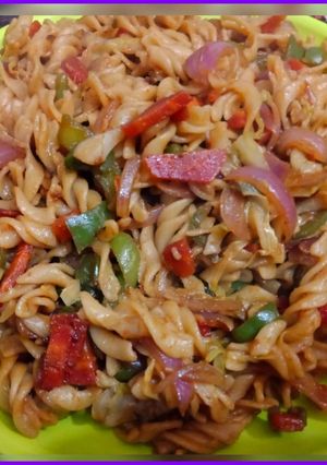 A picture of Pasta with vegies.