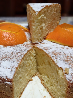 Una foto de Bizcochuelo de naranja (suave y esponjoso)