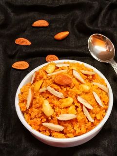 গাজরের হালুয়া (Gajar Halwa recipe in Bengali) রেসিপির প্রধান ছবি