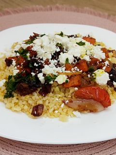 Una foto de Ensalada templada de bulgur