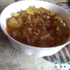 A picture of Mango chutney.
