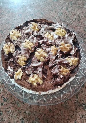 صورة لوصفة تورتة البسكوت ب نسكافيه وعين الجمل (الجوز)