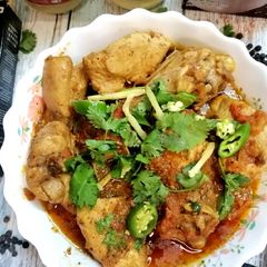 A picture of Koyla karahi gravy.