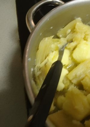 Una foto de Cardo con patatas