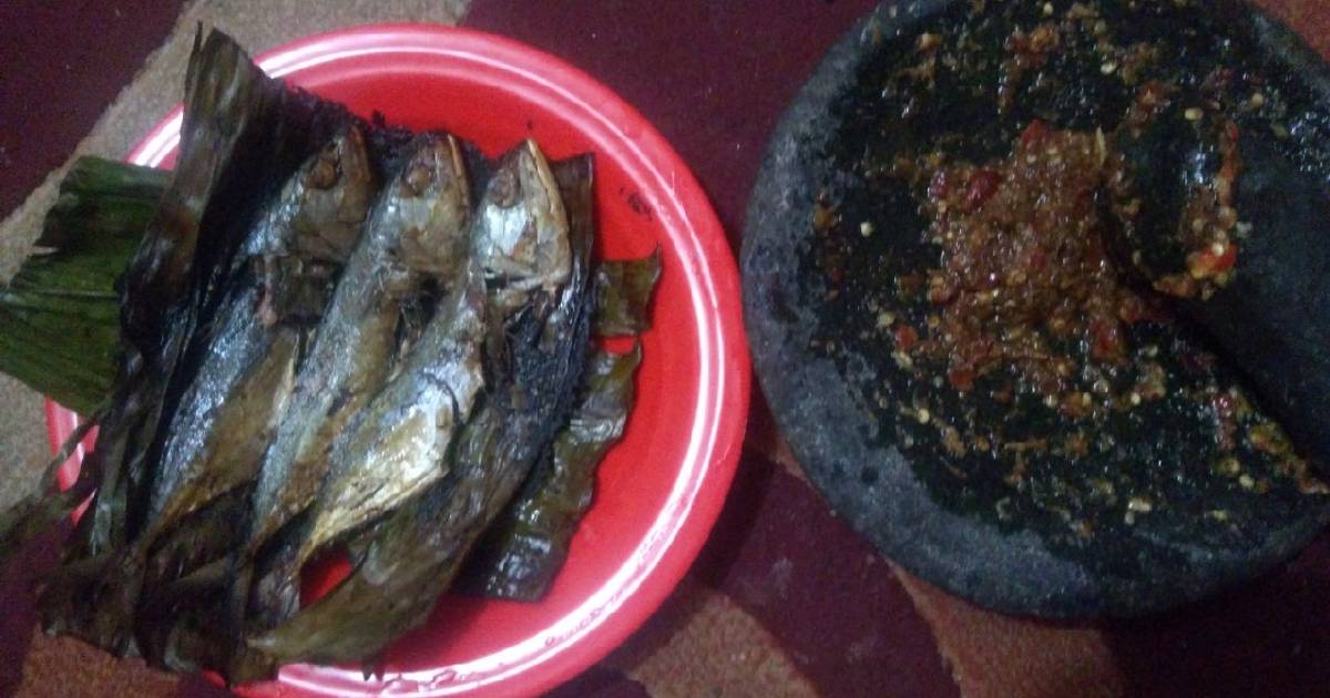 Resep Ikan asin peda bakar plus sambal kencur oleh ina kurnaesih Cookpad