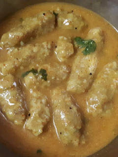 વધેલા ભાતના રસિયા મુઠીયા (Left Over Rice Rasiya Muthiya Recipe In Gujarati) રેસીપી મુખ્ય ફોટો