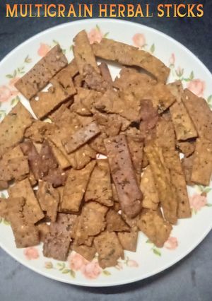 Multigrain herbal sticks रेसिपी मुख्य फोटो