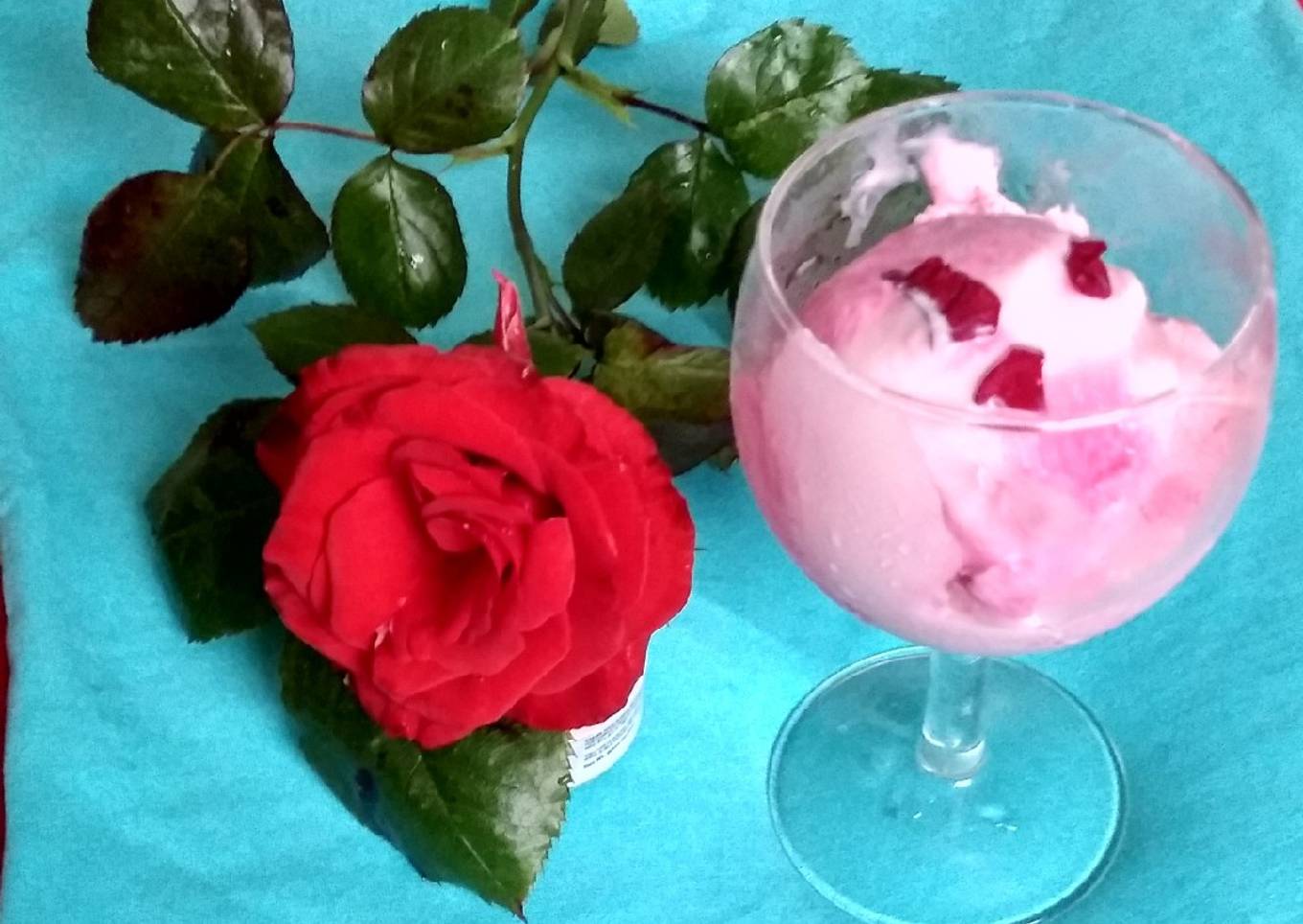 Rose ice cream