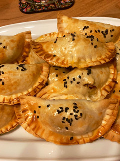 Una foto de Empanadillas de carne y tomate al horno
