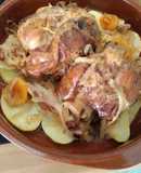 Codillo con guarnición de patatas