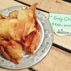 A picture of Cheesi Chicken Wonton 😃😃.