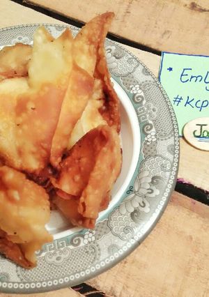A picture of Cheesi Chicken Wonton 😃😃.