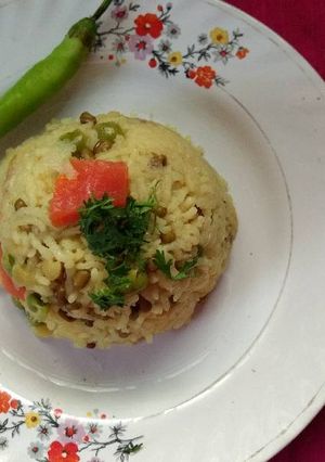 A picture of Mix dal and veggies khicdi.