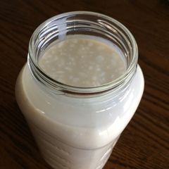 A picture of Organic coconut coffee creamer.