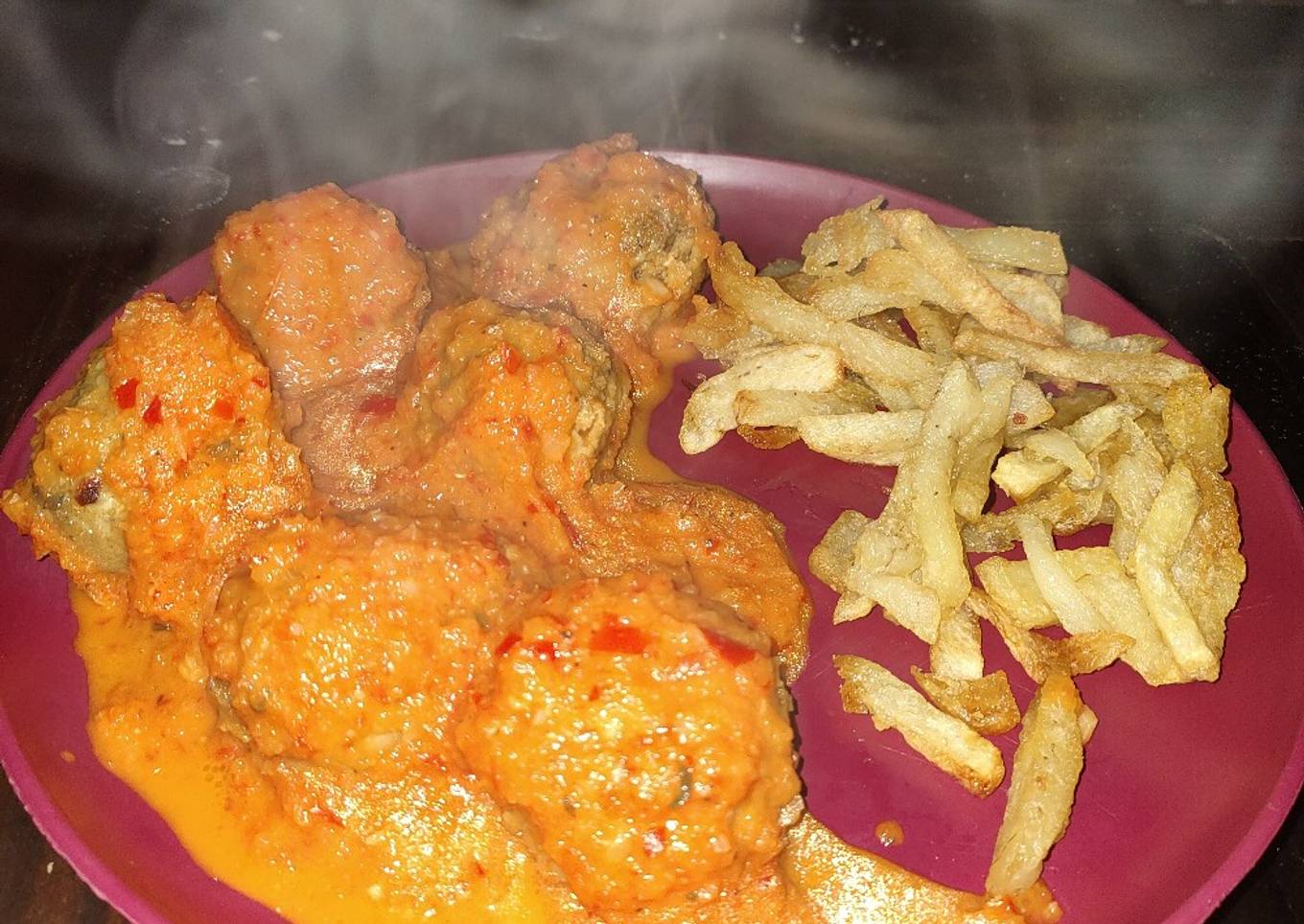 Albóndigas de soja texturizada con salsa de tomate casera