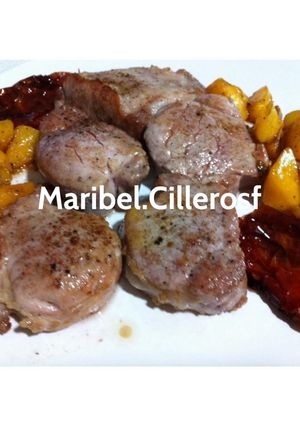 Foto principal de Solomillo de cerdo a la plancha con guarnición