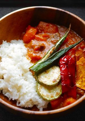 野菜與番茄牛肉咖哩 的食譜成品照片