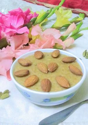 A picture of Gud ki kheer.