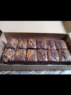 Foto resep Fudgy brownies shiny crust