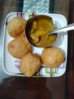 आलू खस्ता कचौड़ी (aloo khasta kachodi recipe in Hindi) रेसिपी मुख्य फोटो
