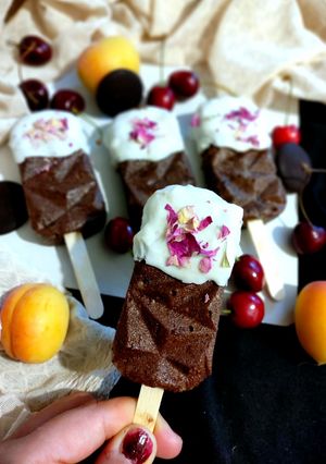 عکسی از دستور بستنی موز و خرما solmaz