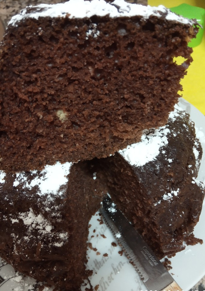 Una foto de Bizcocho de chocolate esponjoso y sin levadura