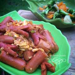 รูปของ Sausage Barbeque with scrambled eggs