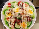 Salad tôm trứng cho bữa trưa