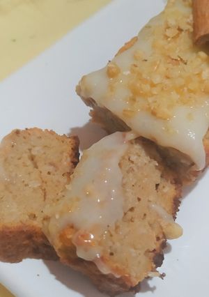 Una foto de Budín De Manzana y Canela