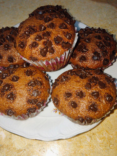 صورة لوصفة كب كيك الشكولاته محشي كمان شكولاته 😉🧁