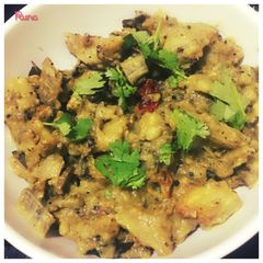 A picture of Raw banana curry.