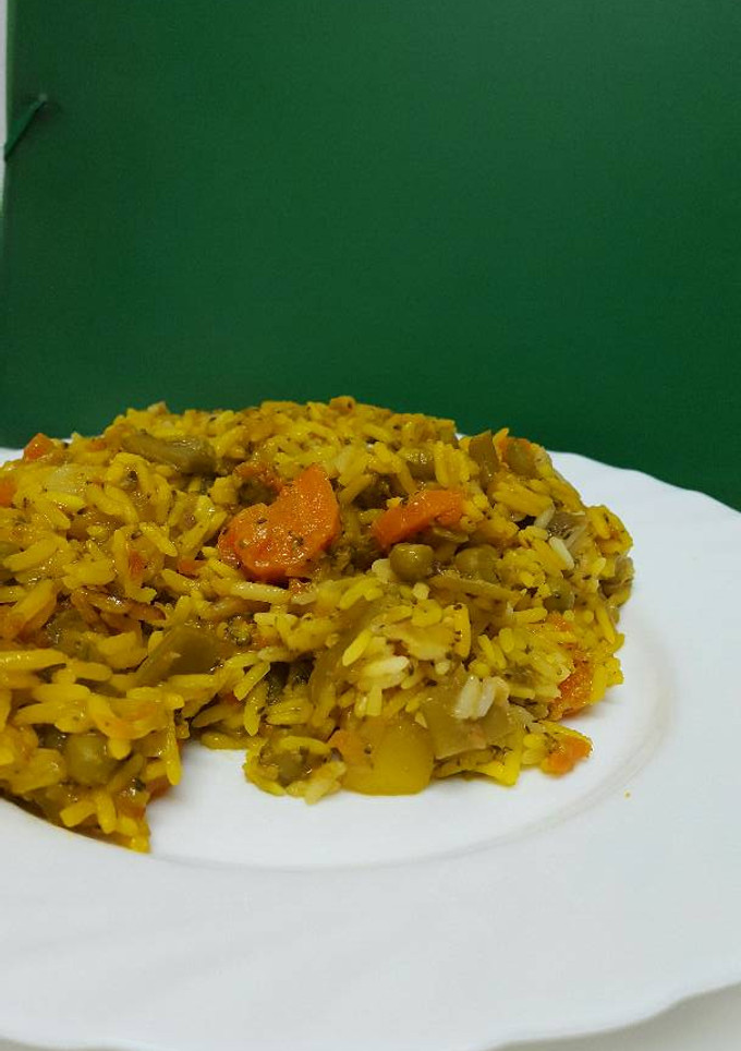 Una foto de Arroz con sobras de menestra