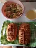 Pollo Wellington con Salsa de Mostaza y Miel