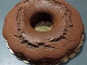 Una foto di ciambellone con cacao